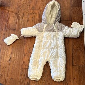 Cozy Hooded Baby Snowsuit in Cream and Gray
